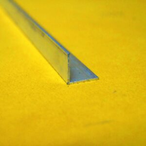 katownik-20x20x2-scaled-1.jpg Kątownik aluminiowy równoramienny 20x20x2mm