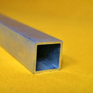 profil-25x25x2mm-scaled-1.jpg Profil aluminiowy kwadratowy 25x25x2mm