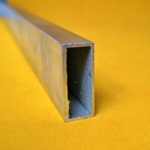 profil-50x20x2-scaled-1.jpg Profil aluminiowy prostokątny 50x20x2mm